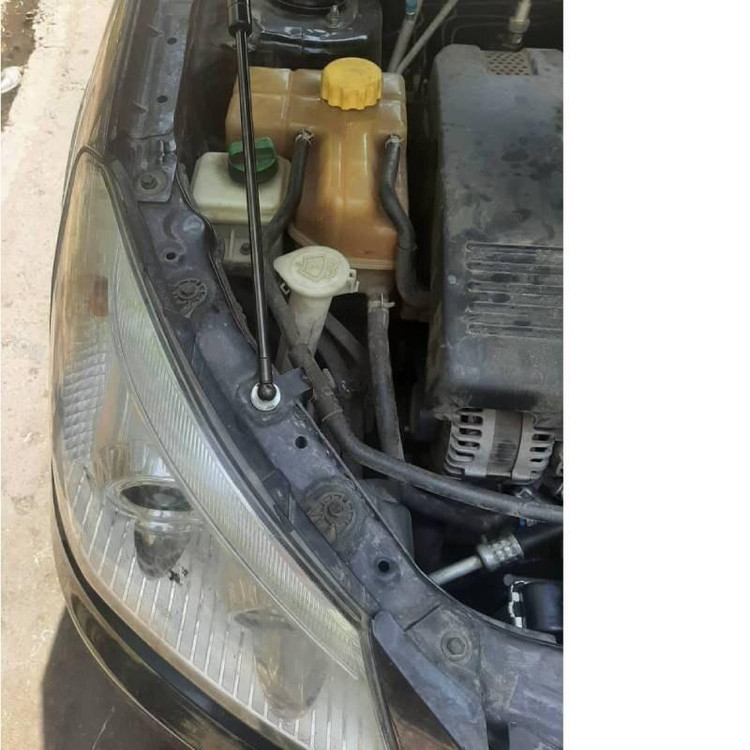 جک کاپوت جلو ام وی ام 550 اصل ترکیه بسته یک عددی همراه با لوازم نصب برای mvm 550( باید دوعدد سفارش دهید)