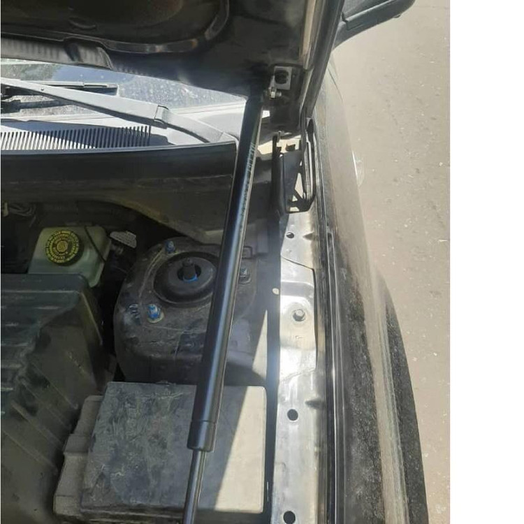 جک کاپوت جلو ام وی ام 550 اصل ترکیه بسته یک عددی همراه با لوازم نصب برای mvm 550( باید دوعدد سفارش دهید)