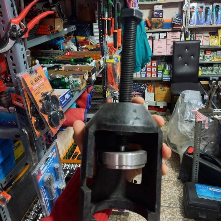 آچار تعویض ابزار یا آچار مخصوص دسته موتور پایین خودروی پژو 405 برند behfar