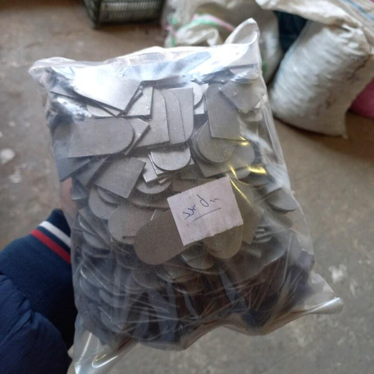 پایه جوش مناسب برای اتصال جوش و وصل کننده در قفسه ها و ام دی اف ها بسته 500 عددی