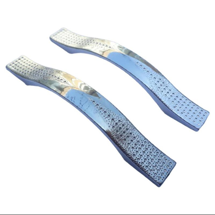 دستگیره کابینت کشو کمد رنگ نقره ای بسته 10 عددی از جنس پلاستیکی