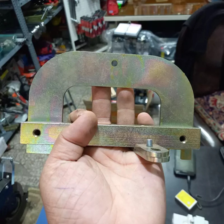 ابزار تعویض تسمه تایم جلو موتور ال 90 ال شکل