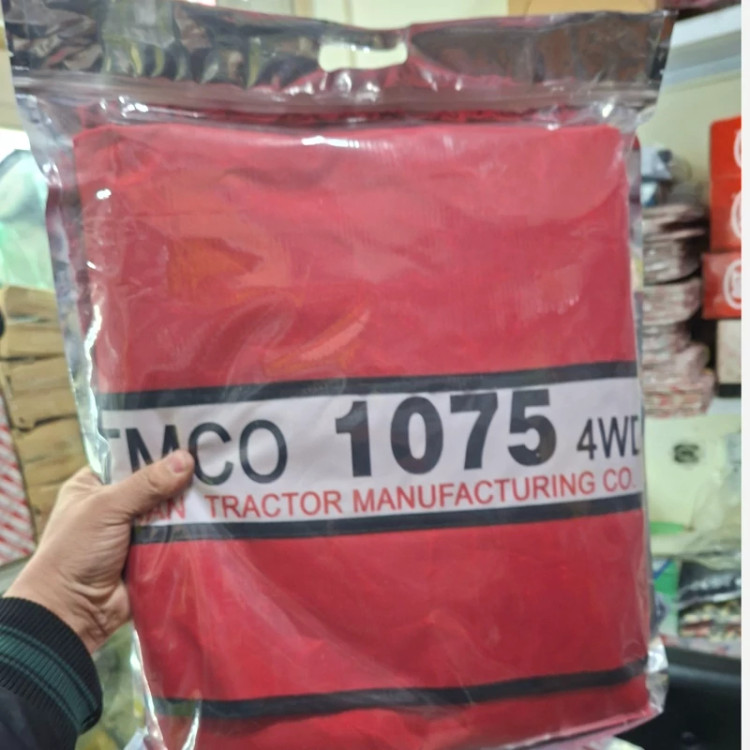 روکش کاپوت تراکتور 1075 رنگ قرمز جنس جودان درجه یک